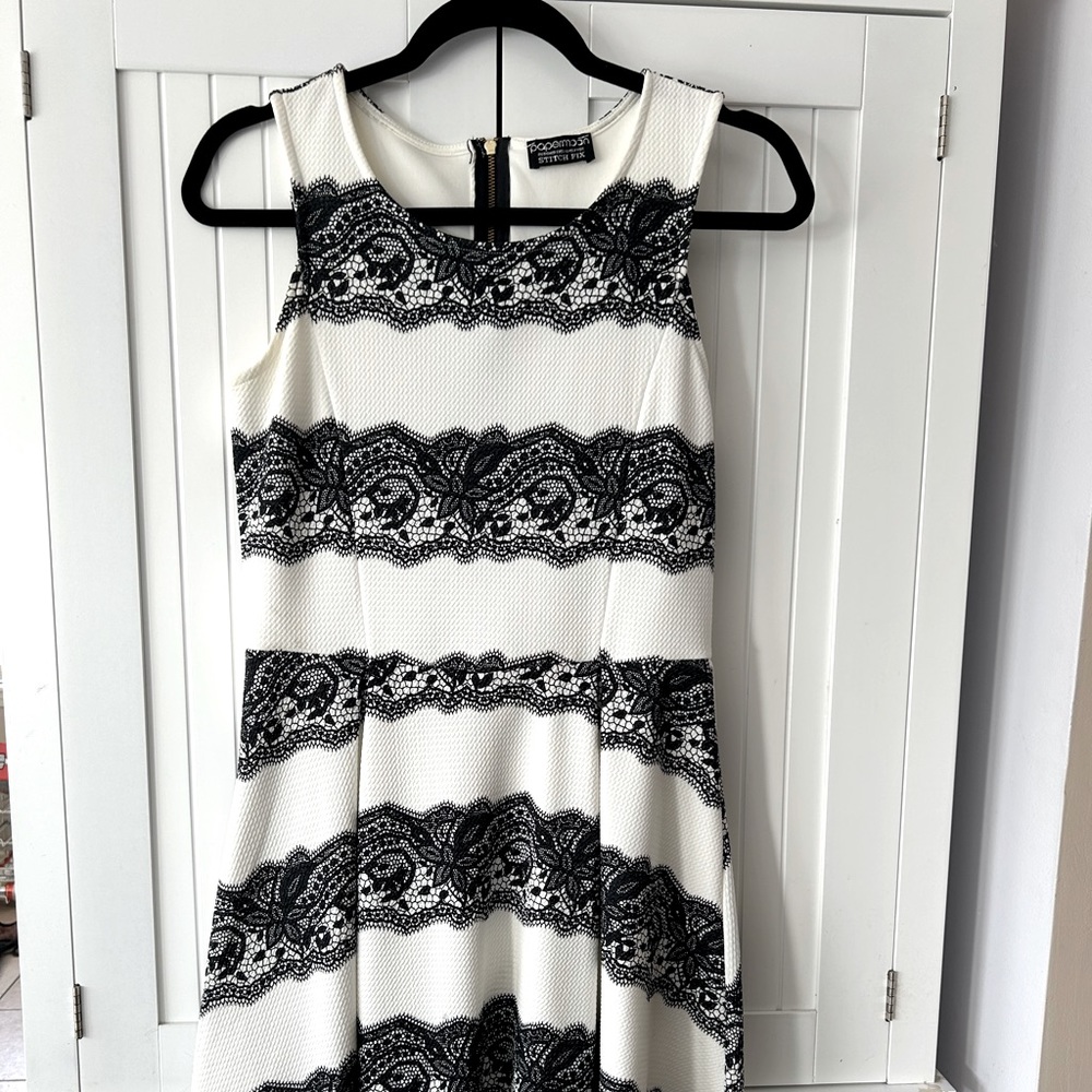 Dress. One length. Darted waist. Stretch